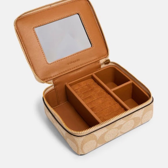 Coach jewelry box - Picture 2 of 2